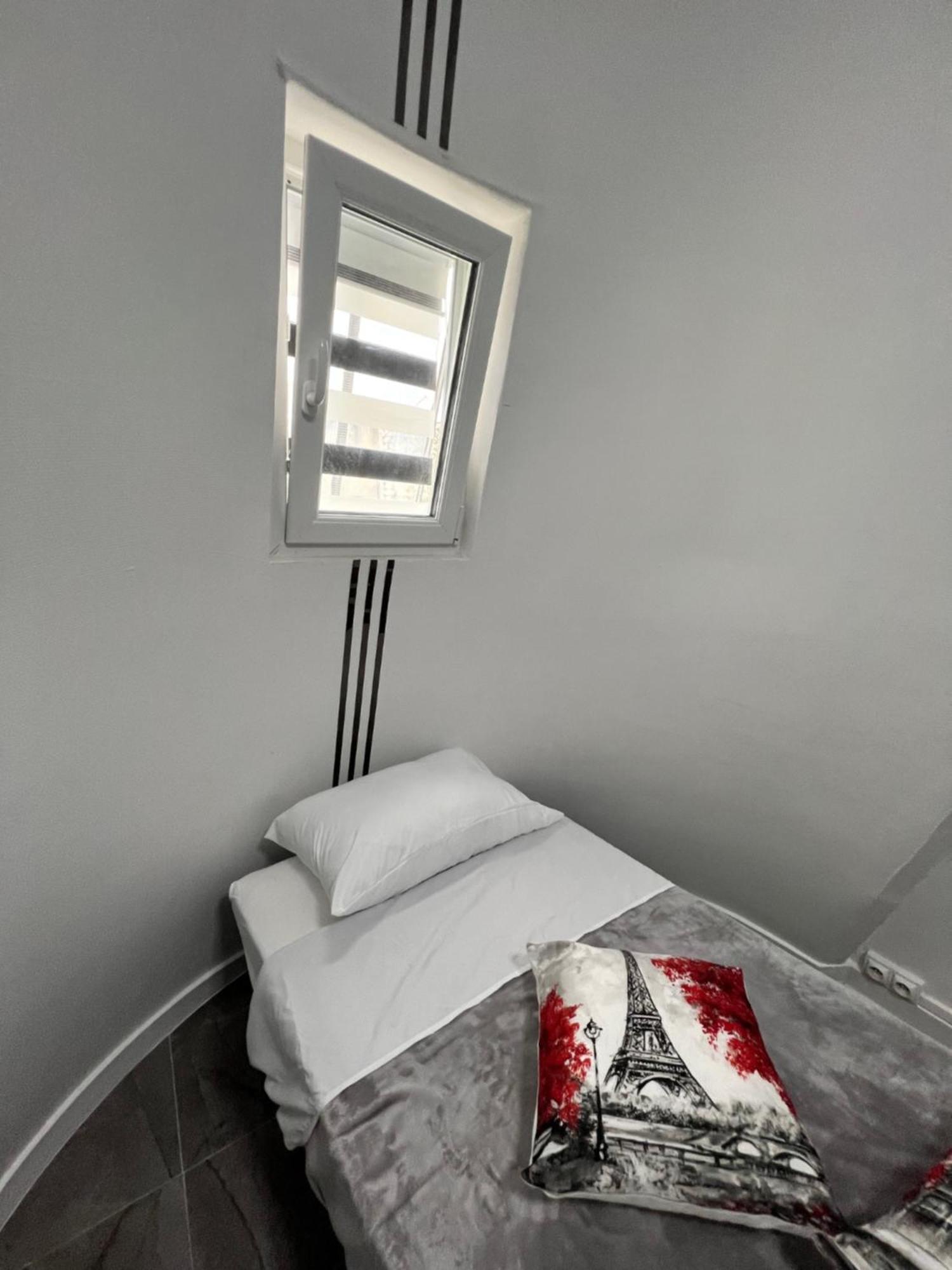 Paris Bastille Bercy Gare De Lyon Chambre Climatisee 9M2 Ideal 1 Pers ,Max 2 Pers ภายนอก รูปภาพ